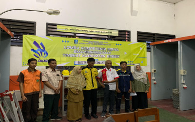 Siswa SMK Muhammadiyah 3 Gresik, M.Eka Rully F, Raih Juara 2 LKS Dikmen Kabupaten Gresik